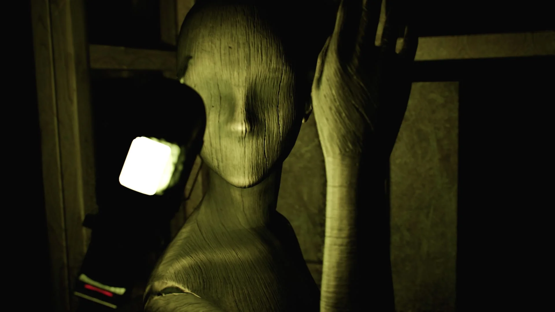 BrokenLore: FOLLOW - Image 5